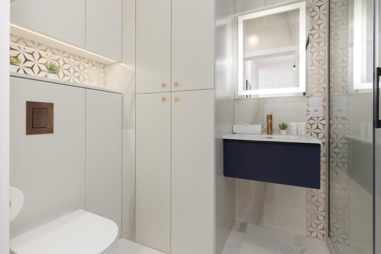 Lux Apartment Niemcewicza With Ac & Balcony Warsaw Ochota By Noclegi Renters Exterior photo